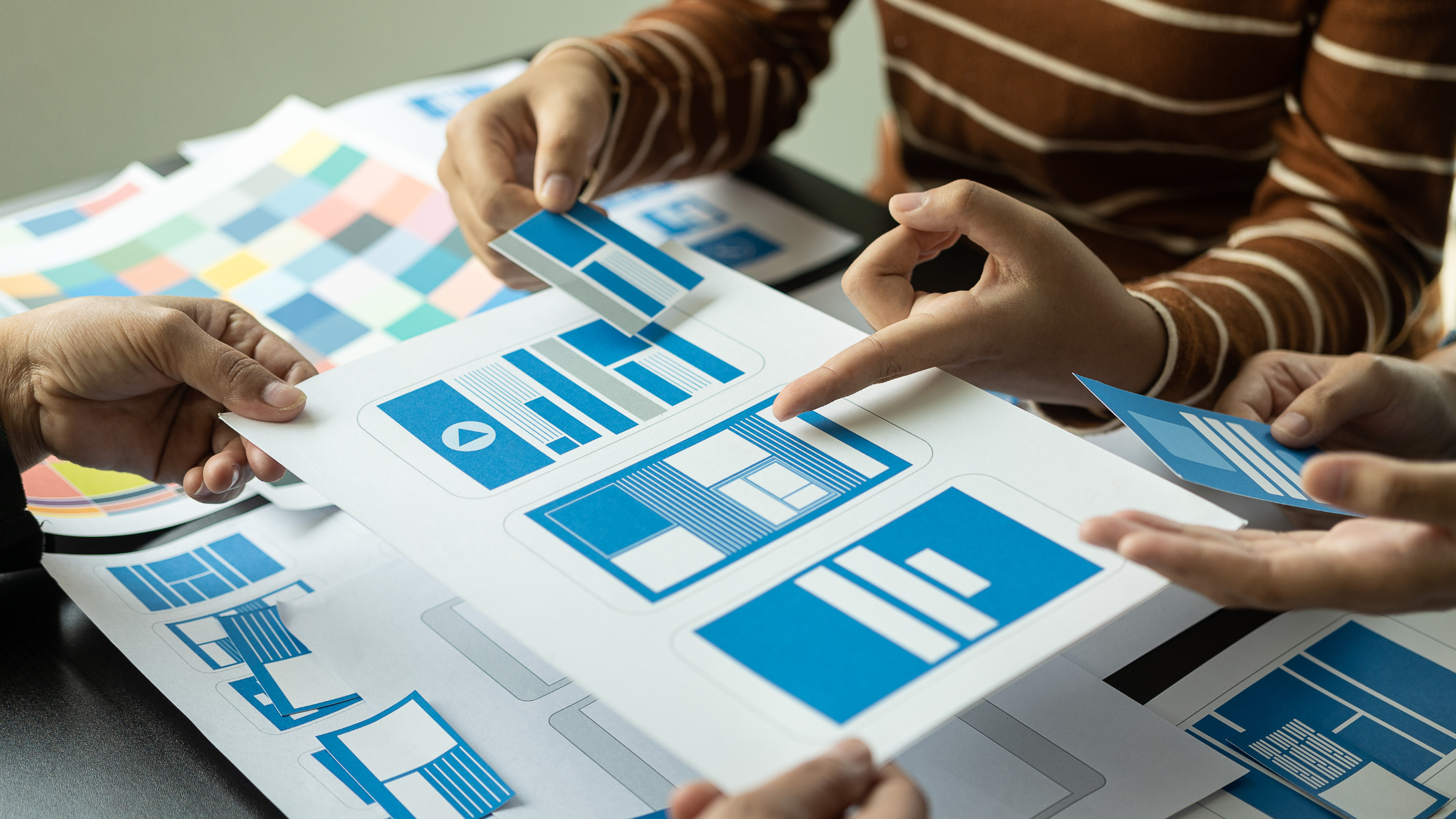 Descriptive alt text